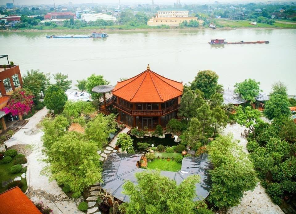 Nhà hàng sinh thái Lưu Gia Trang